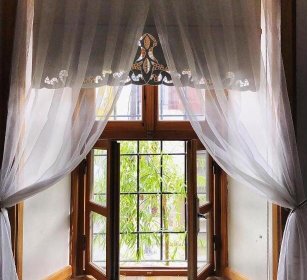 سوییت, Hich Hotel Konya