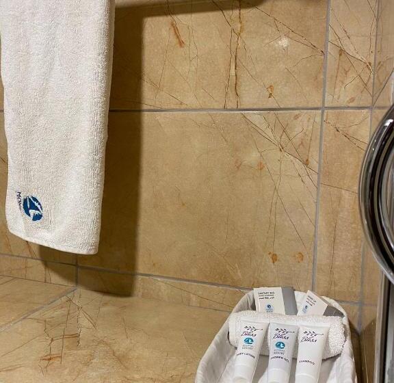 디럭스 룸, Mombasa Continental Resort