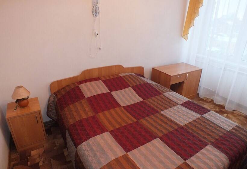 スタンダードルーム, Rossiya