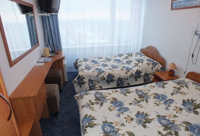 スタンダードルーム, Rossiya