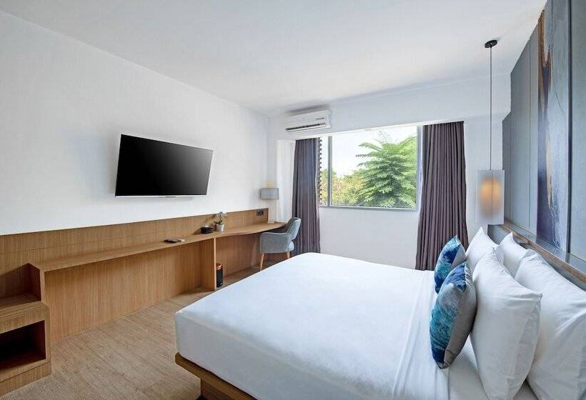 带露台的高档房间, Oakwood Hotel & Apartments Taman Mini Jakarta