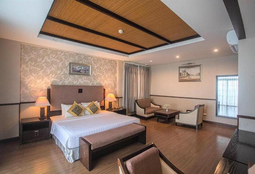 سوییت, Seaside Resort Vung Tau