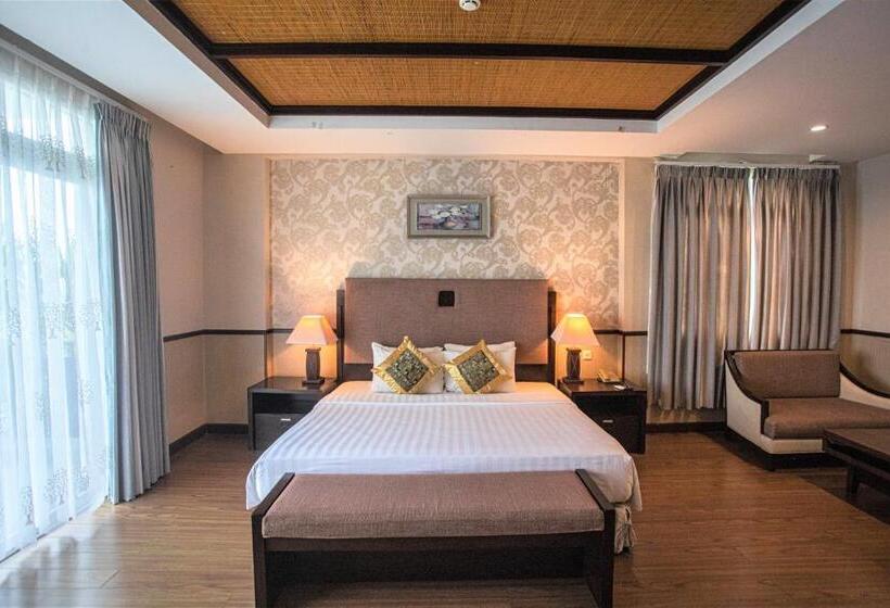 سوییت, Seaside Resort Vung Tau