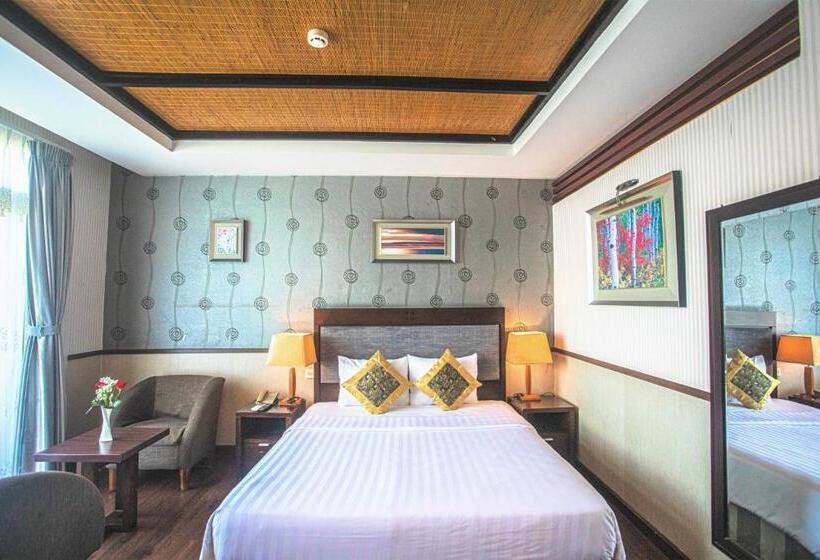 اتاق لوکس با چشمانداز دریا, Seaside Resort Vung Tau