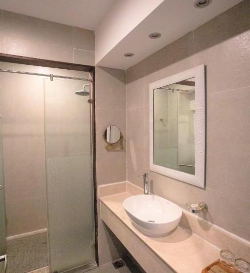 اتاق لوکس با چشمانداز دریا, Seaside Resort Vung Tau