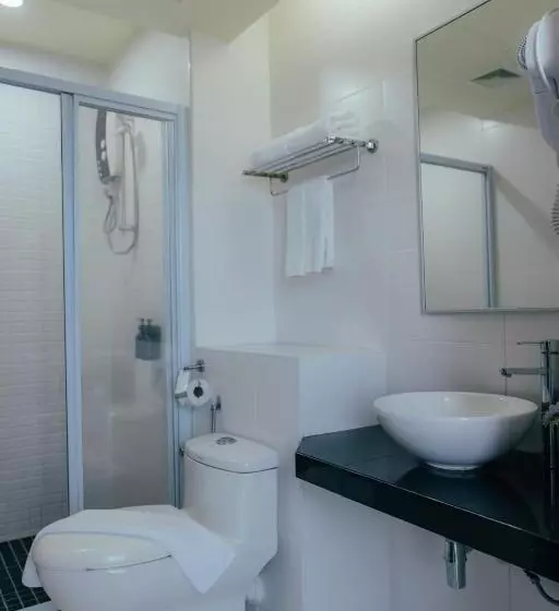 Deluxe room with river view, Sentral Kuantan @ Riverview City Centre