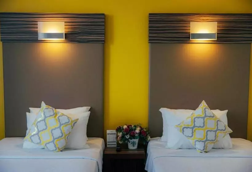 Deluxe room with river view, Sentral Kuantan @ Riverview City Centre