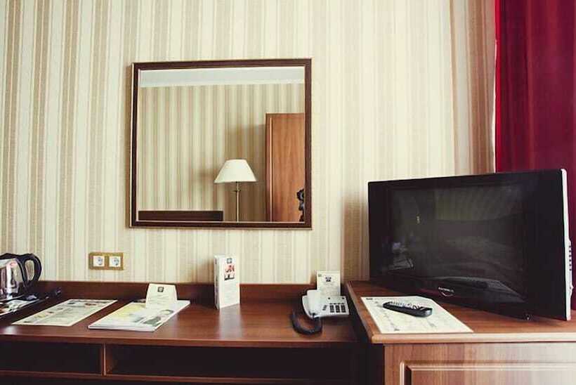 اتاق استاندارد یک نفره, Park Hotel Stavropol