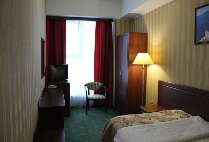 اتاق استاندارد یک نفره, Park Hotel Stavropol