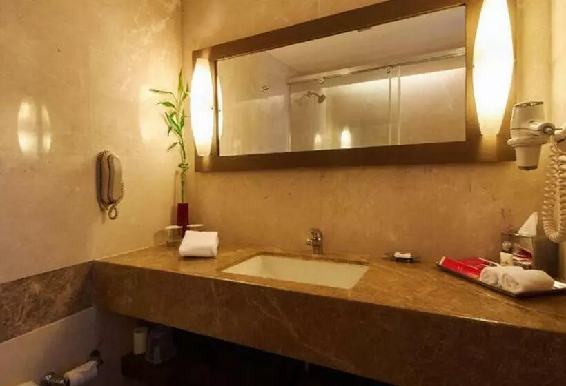 スタンダードルーム, The Gateway Hotel Beach Road Visakhapatnam
