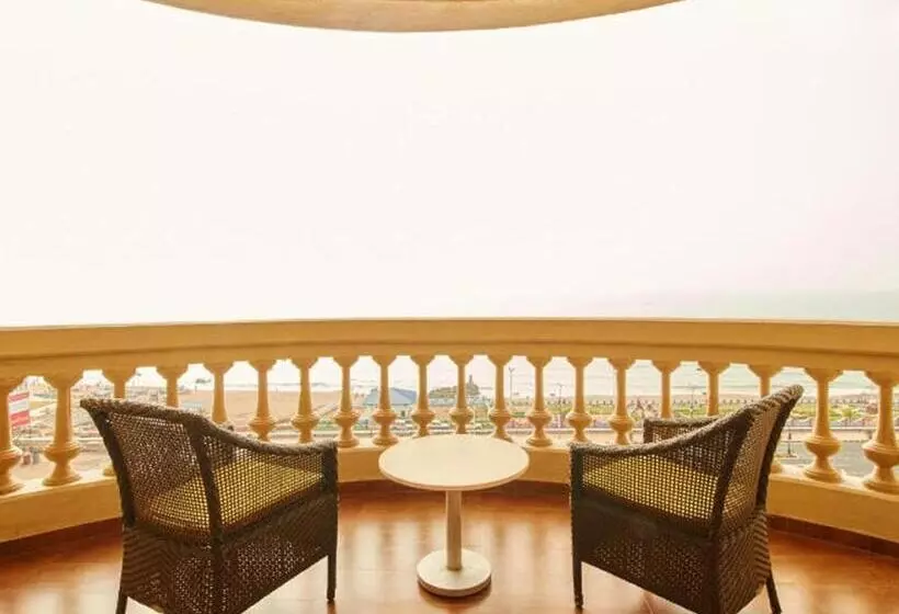 オーシャンビューデラックススイート, The Gateway Hotel Beach Road Visakhapatnam