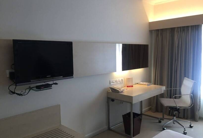 带海景的复工套房, The Gateway Hotel Beach Road Visakhapatnam