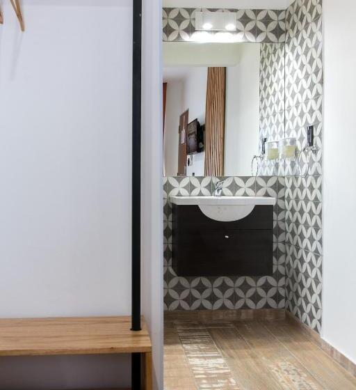 חדר סטנדרט לשלושה, Buongiorno B&b