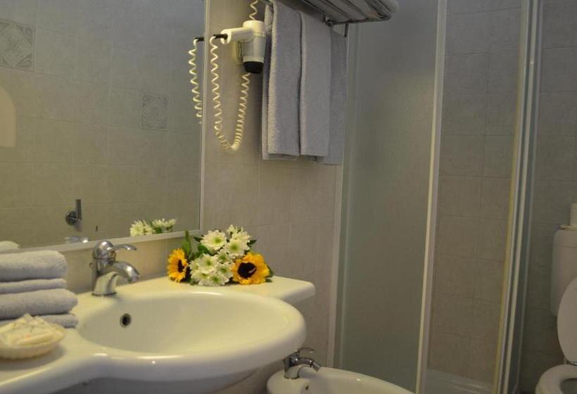 オーシャンビュースタンダードルームバルコニー付き, Moresco