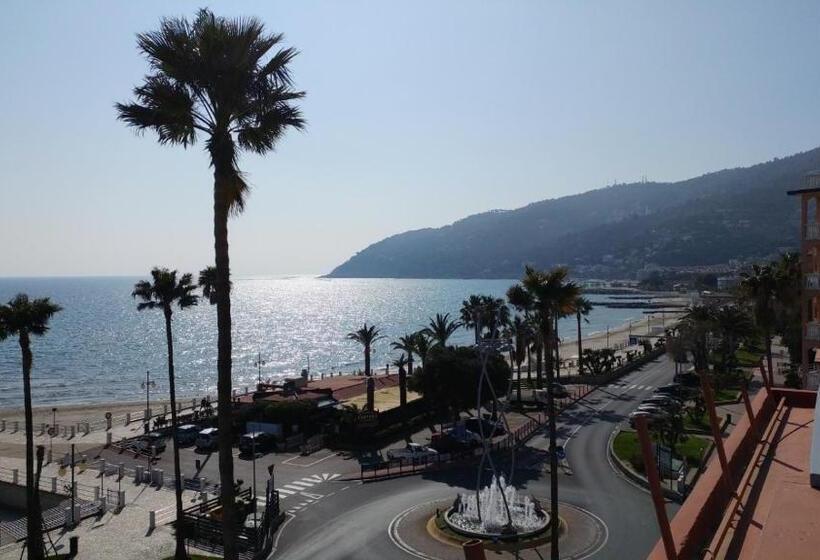 Triple Room Sea View, Moresco