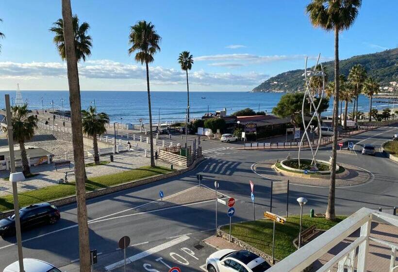 Triple Room Sea View, Moresco