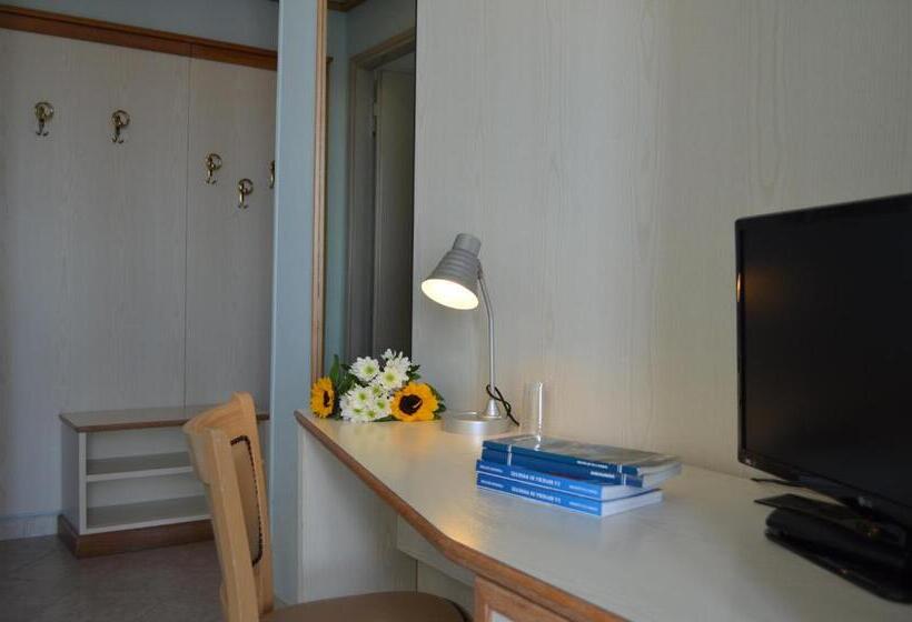 景色の見えるスタンダード4人部屋, Moresco