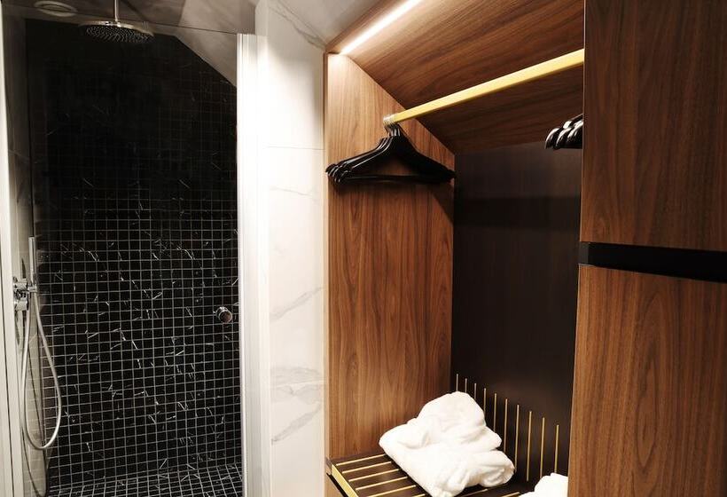 سوییت, Reykjavik Saga