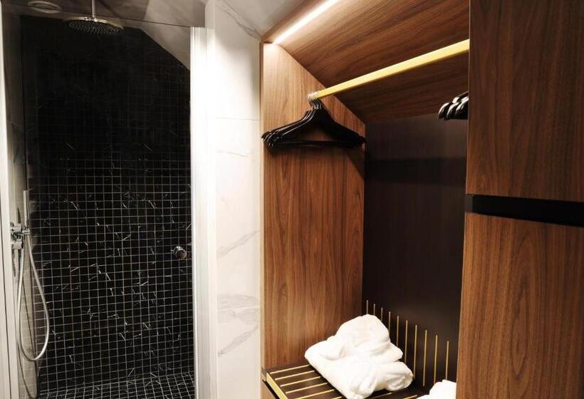 سوییت, Reykjavik Saga