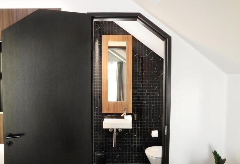 سوییت, Reykjavik Saga