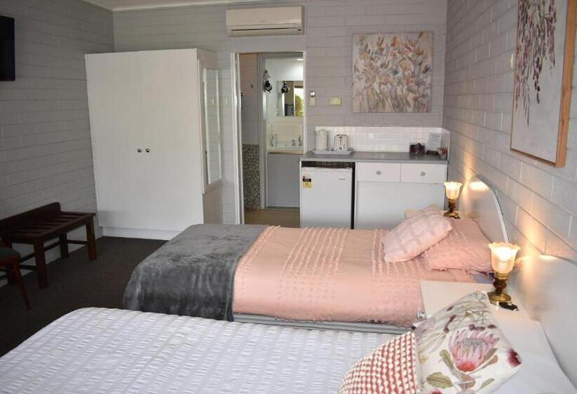 Номер Стандарт, Peterborough Motel