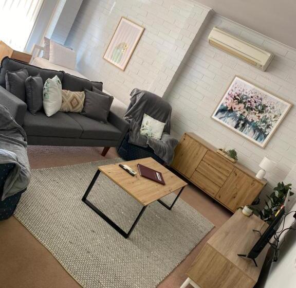 Апартаменты 1 Спальня, Peterborough Motel