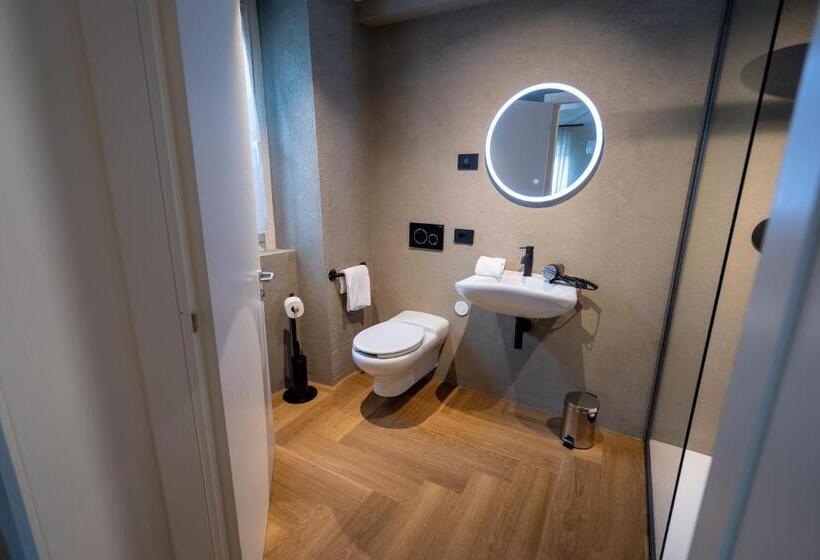 身障者適用スタンダードルーム, La Meridiana