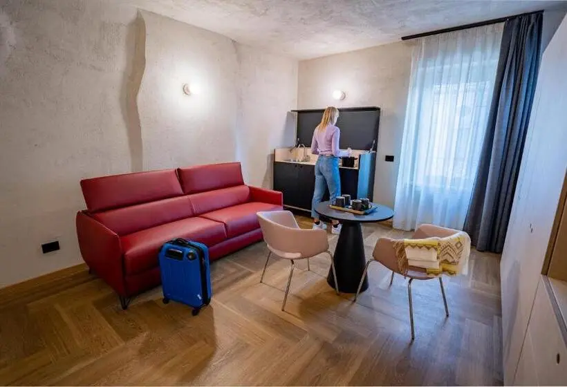 身障者適用スタンダードルーム, La Meridiana