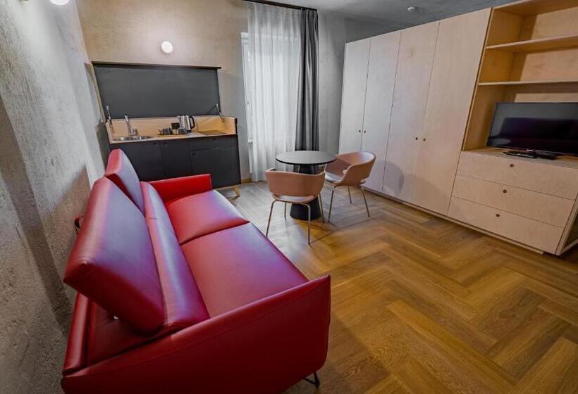 身障者適用スタンダードルーム, La Meridiana