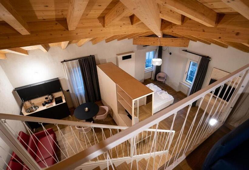 デラックスルーム, La Meridiana