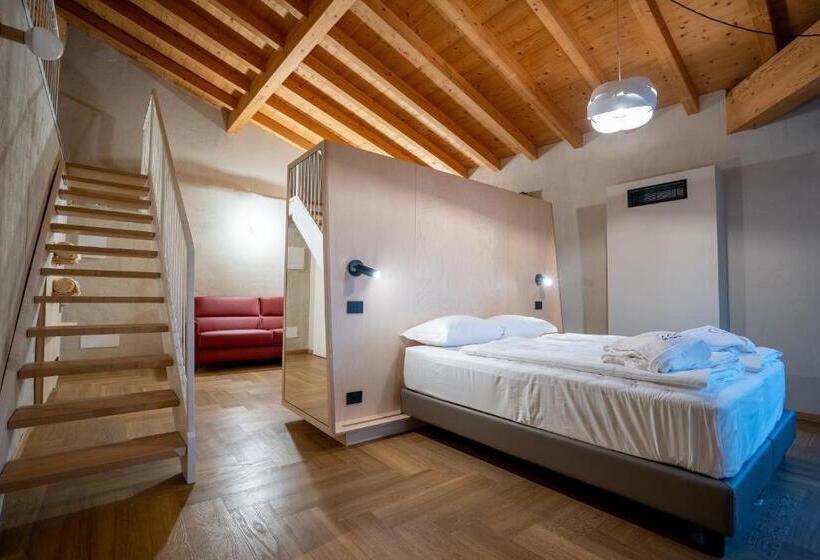 デラックスルーム, La Meridiana