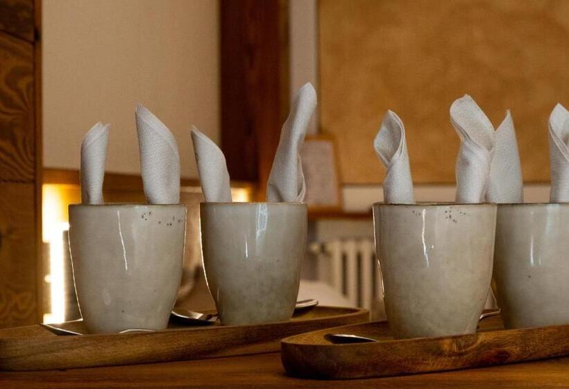 Полулюкс, Albergo San Carlo