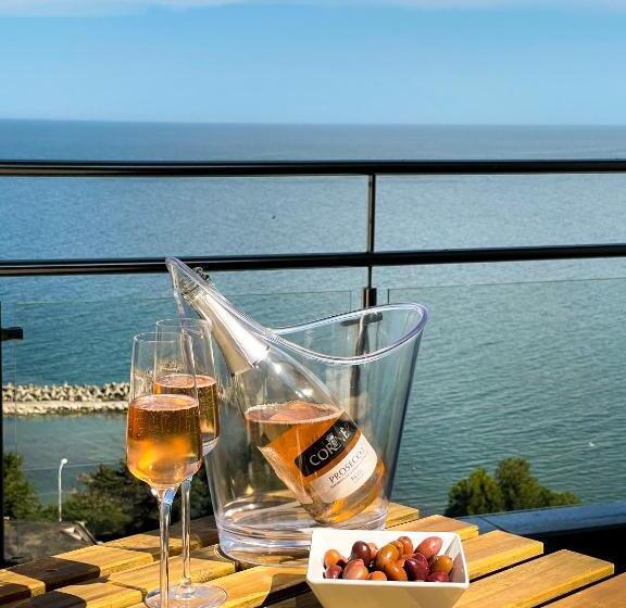 آپارتمان 1 خوابه با چشم‌انداز دریا, Olimp 35