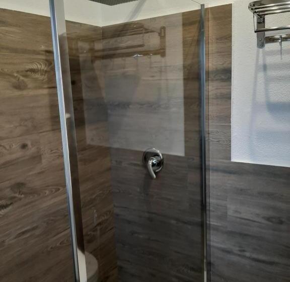 غرفة قياسية, Padiz Room