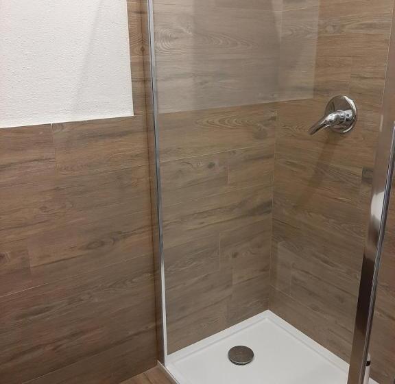 غرفة قياسية, Padiz Room