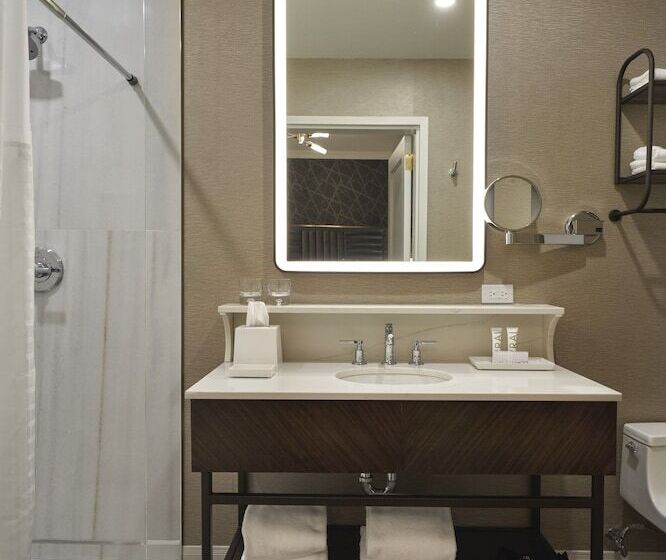 جناح, The Chateau Grande