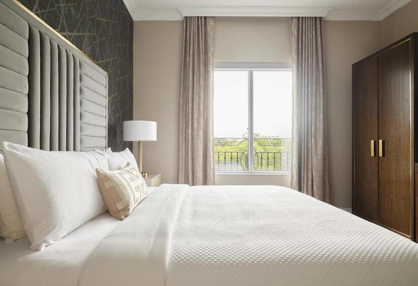 غرفة قياسية سرير كينج, The Chateau Grande