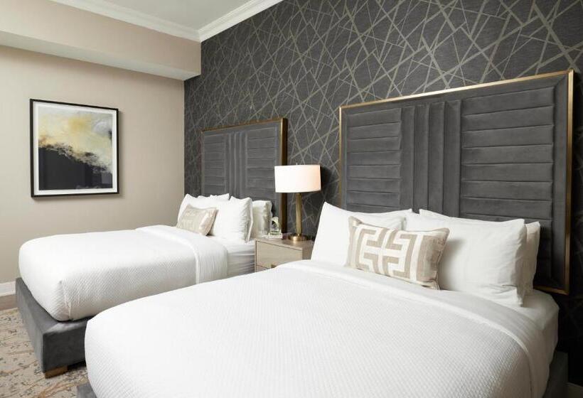 Номер Deluxe, The Chateau Grande
