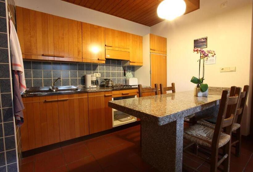 1 Bedroom Apartment Lake View, Al Trovante   Gardaslowemotion
