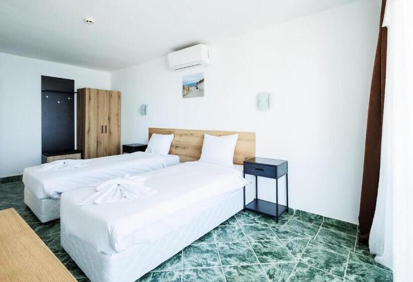 ファミリールーム, Arsenal