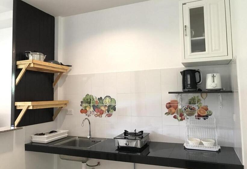 غرفة قياسية, Buncha Place