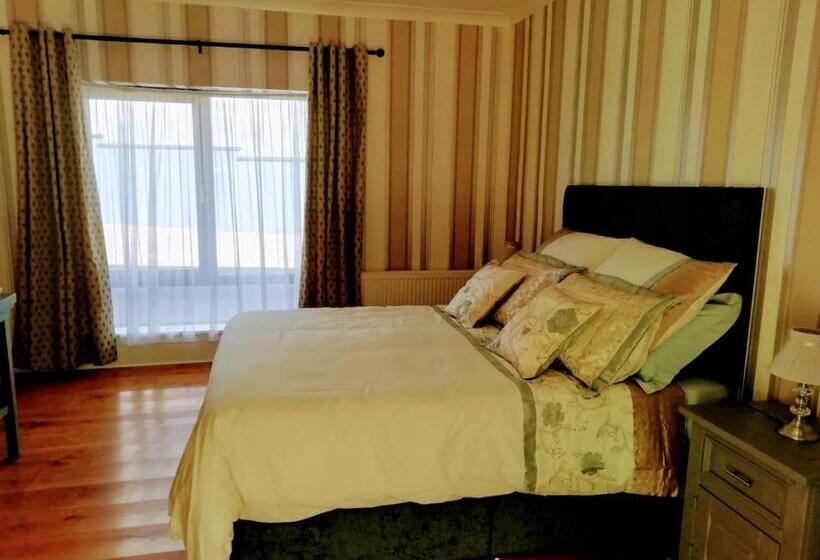 スタンダードルーム, Hunters Lodge B&b