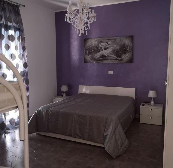 패밀리 룸, Donna Concetta