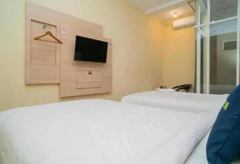 スタンダードルーム, Urbanview Hotel Omah Anin Batu By Reddoorz