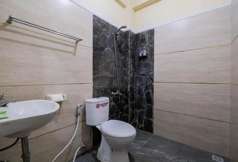 デラックススイート, Urbanview Hotel Omah Anin Batu By Reddoorz