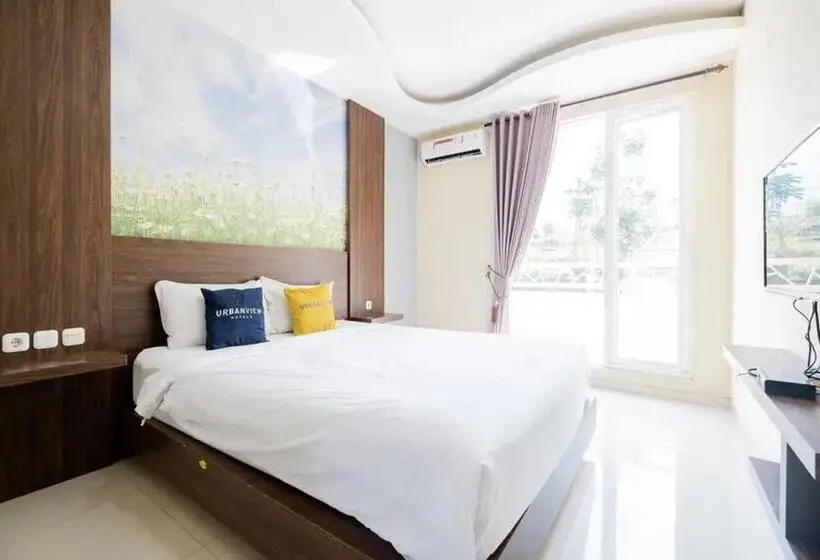 デラックスルーム, Urbanview Hotel Omah Anin Batu By Reddoorz