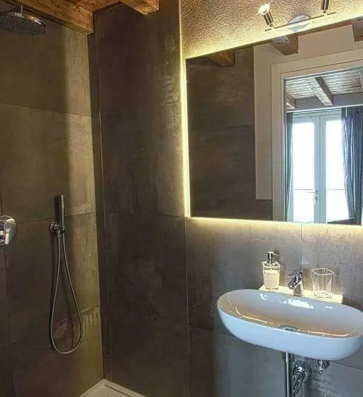 スタンダード４人部屋, Oltremare Guest House