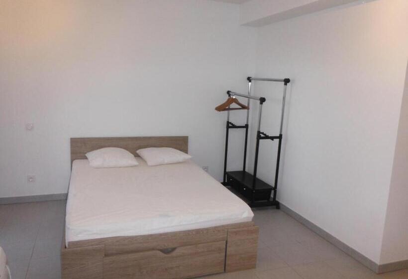 Studio Standard, Résidence L éléphant