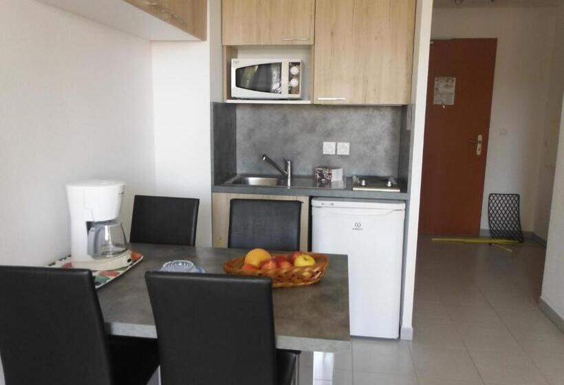 Apartament 1 Dormitor cu Priveliște către Piscină, Résidence L éléphant