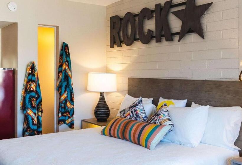 اتاق استاندارد با تخت بزرگ برای معلولان, Egyptian Motor Hotel Bw Signature Collection